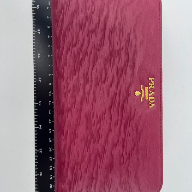 Prada 全拉鍊長款皮夾-7