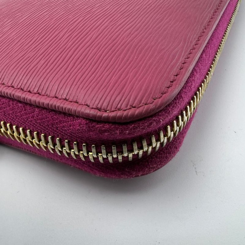 Prada 全拉鍊長款皮夾-11