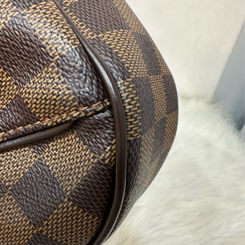 LV N48180 咖啡棋盤格金牌肩背包-13