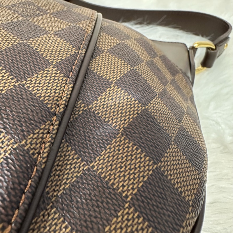 LV N48180 咖啡棋盤格金牌肩背包-14