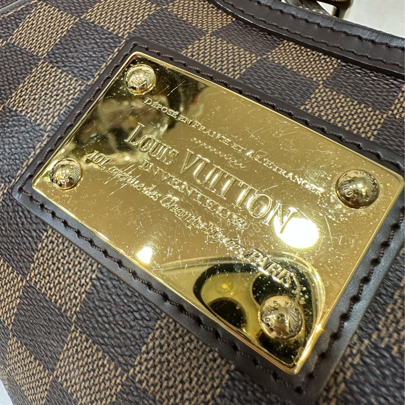 LV N48180 咖啡棋盤格金牌肩背包-15