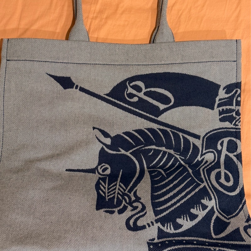 Burberry EKD 戰馬圖騰 大號帆布托特包(藍灰)全新!!-0