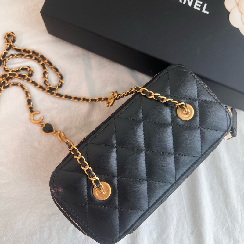 ෆ Chanel 22k愛心鏈條盒子包-12