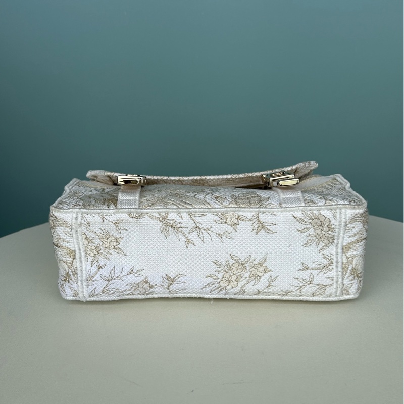 Dior迪奧刺繡郵差包斜挎包,98新,底長23釐米-3