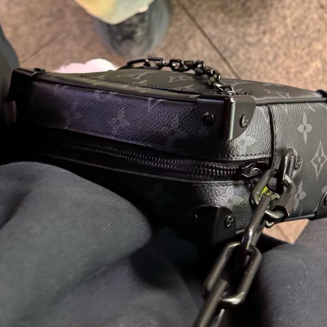 Louis Vuitton Mini Soft Trunk黑花盒子包 芯片款 尺寸18×13-6