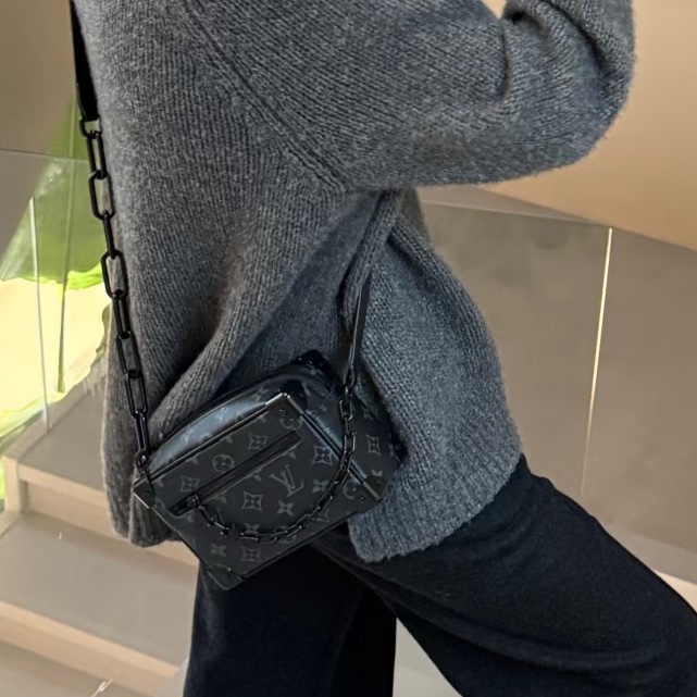 Louis Vuitton Mini Soft Trunk黑花盒子包 芯片款 尺寸18×13-9