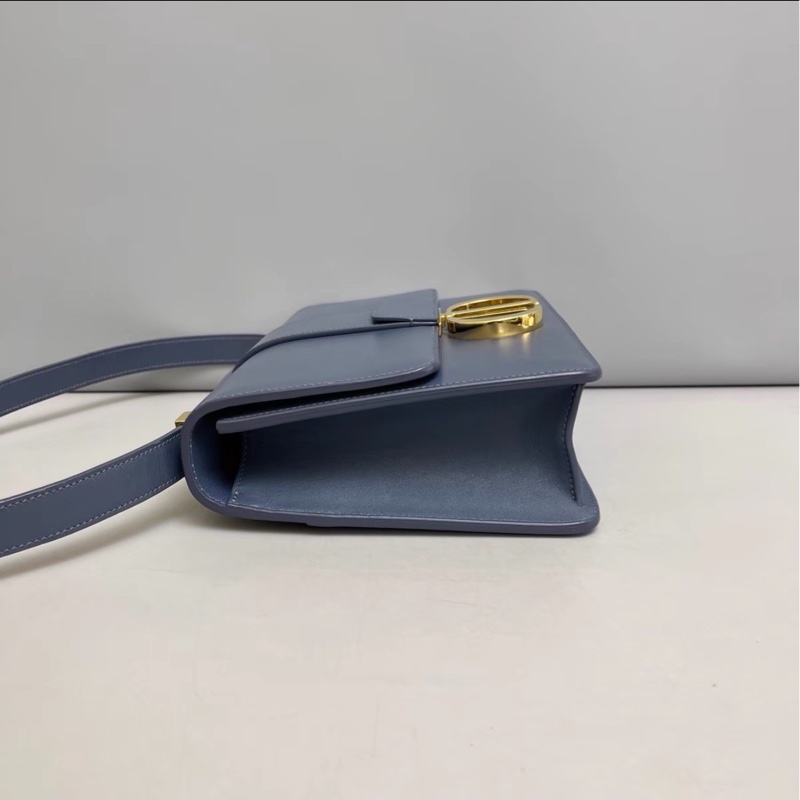 高級感拿捏🤏99新🆕Dior迪奧霧霾藍金扣牛皮蒙田30單肩斜挎手提包-11