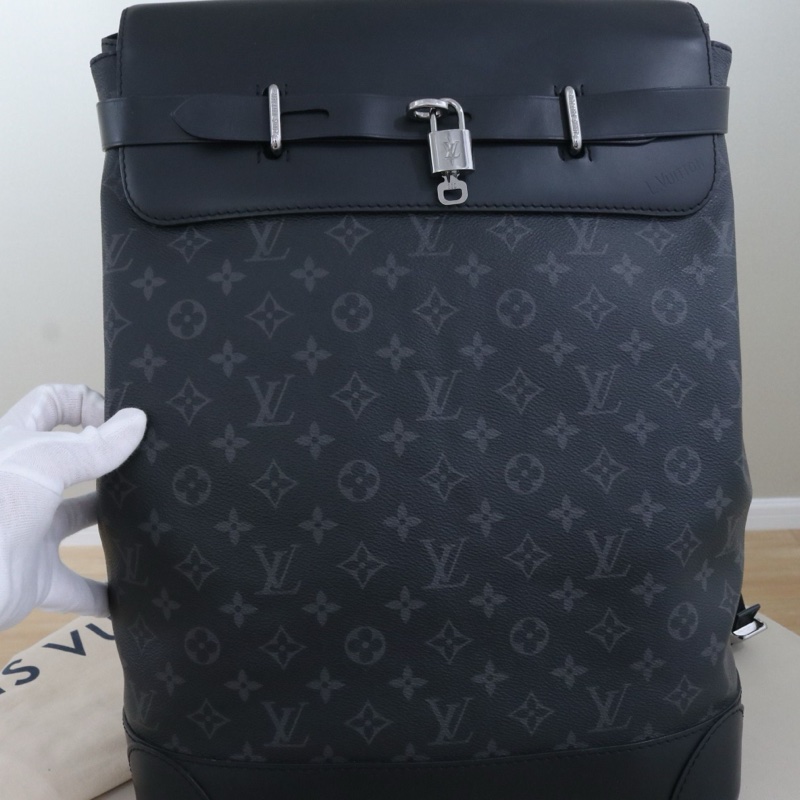 98新,LV STEAMER 男士雙肩包 尺寸32*45*16,配件防塵袋鎖鑰匙。-0