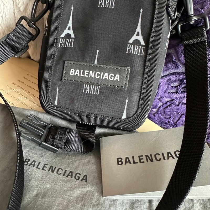 巴黎世家 斜挎包 側背包 黑色尼龍 埃菲爾鐵塔  肩背包 斜挎包 相機包 Balenciaga black nylon Eiffel tower explorer crossbody bag 男裝 女裝 黑色-2