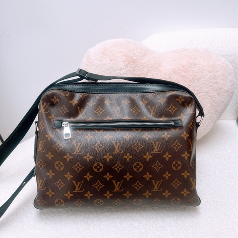 Lv macassar torres 老花郵差包