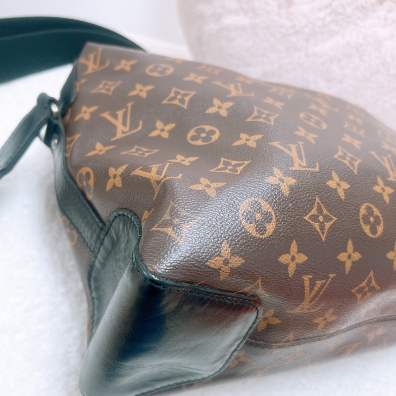 Lv macassar torres 老花郵差包-7