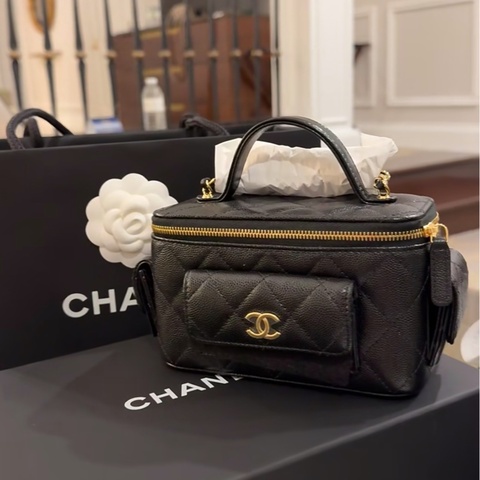 CHANEL黑荔枝牛皮盒包