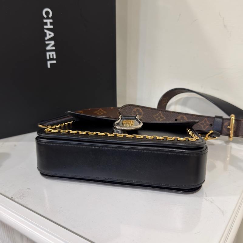 #閒置全配🈶購證 #秀款 LV NEO SAINT CLOUD老花郵差包 芯片款-8