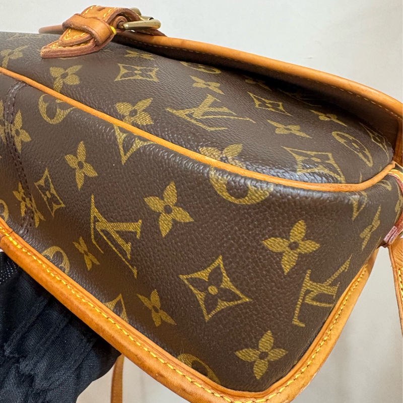 LV 老花 馬鞍包-5