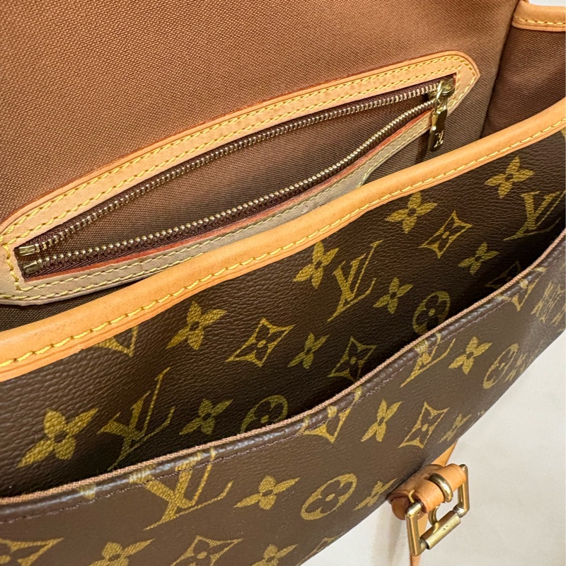 LV 老花 馬鞍包-8