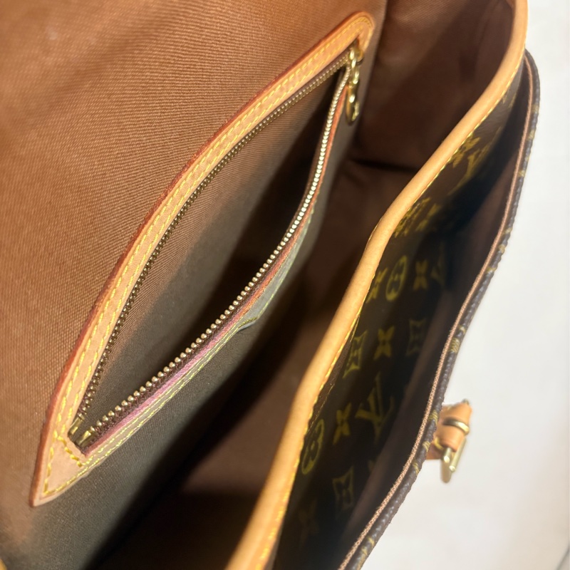 LV 老花 馬鞍包-9