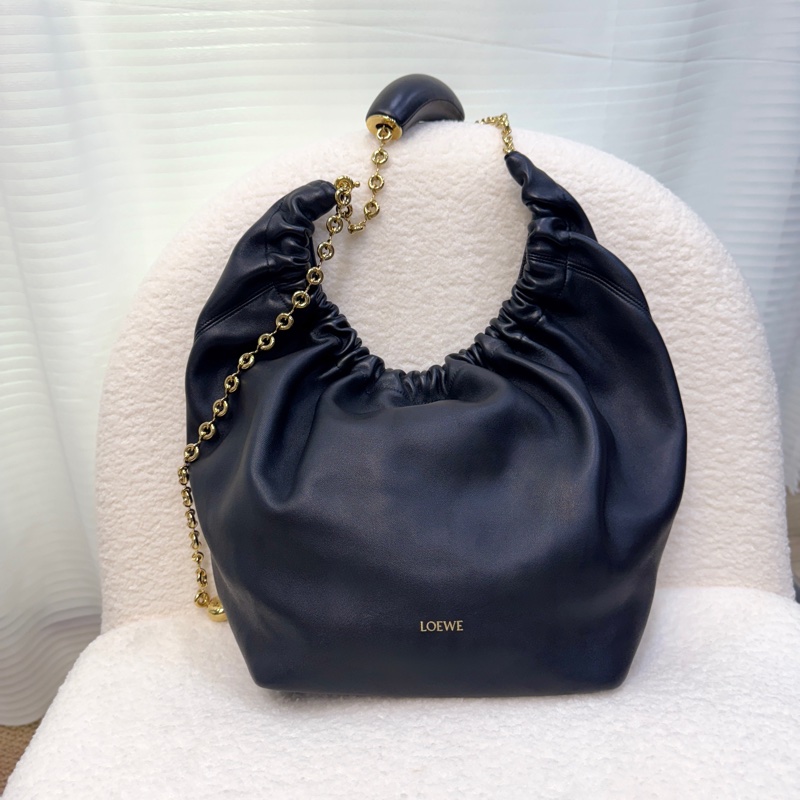 羅伊威垃圾袋LOEWE黑金納帕小羊皮Squeeze甜甜圈鏈條HOBO BAG中A914Q37X01-13