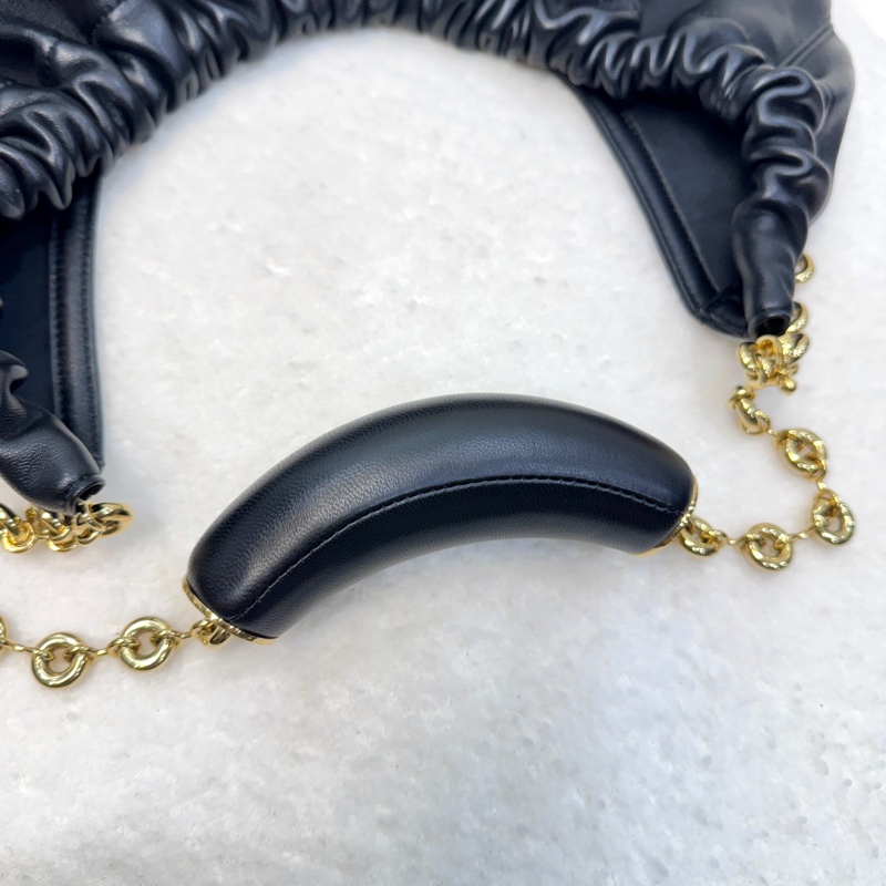 羅伊威垃圾袋LOEWE黑金納帕小羊皮Squeeze甜甜圈鏈條HOBO BAG中A914Q37X01-22