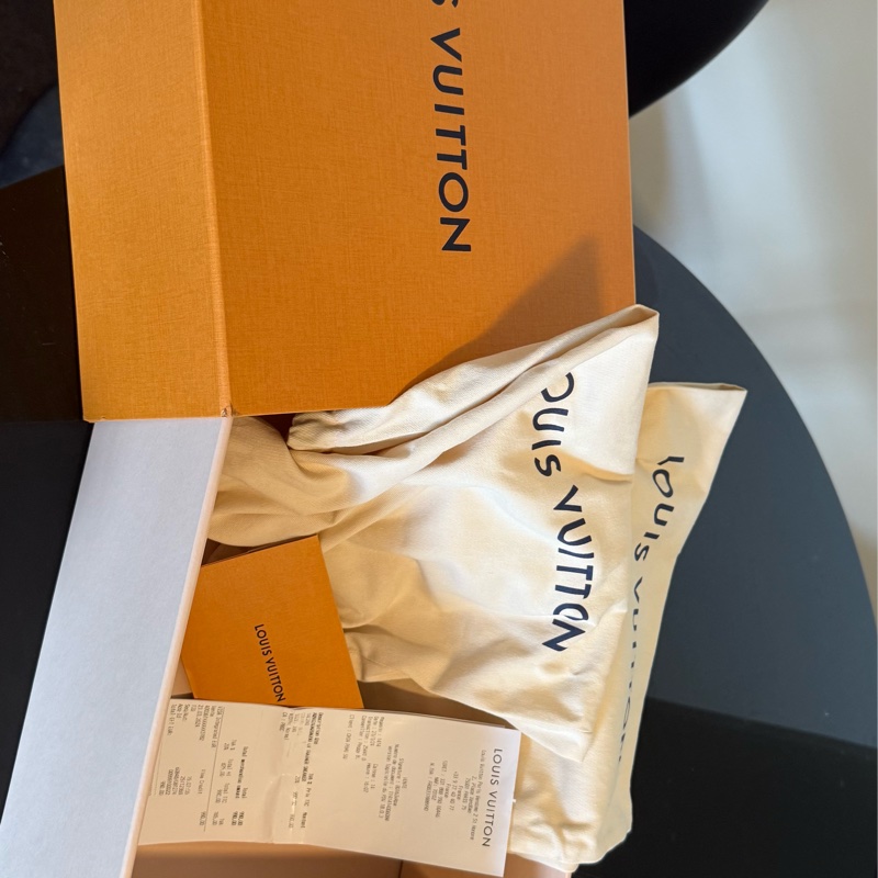 LOUIS VUITTON 路易威登女鞋39號-5