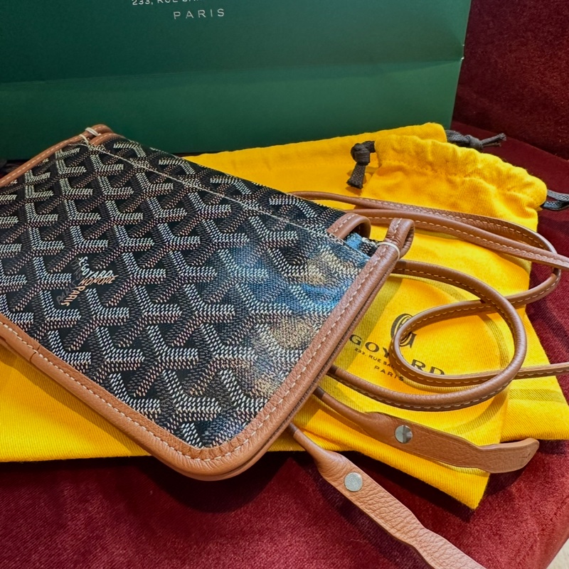 Goyard 戈雅 三層信封包 斜挎包 側背包 手提包 肩背包 黑色棕色 經典顏色 全新連法國專櫃收據副本 goyard Plumet bag black and brown-11