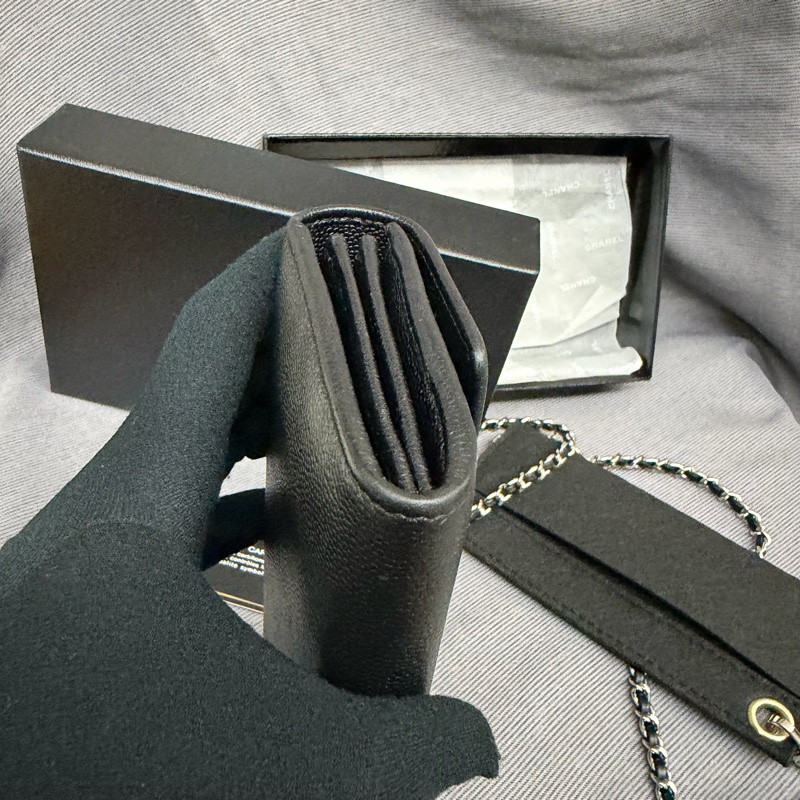 Chanel 黑銀長銀包/WOC-18