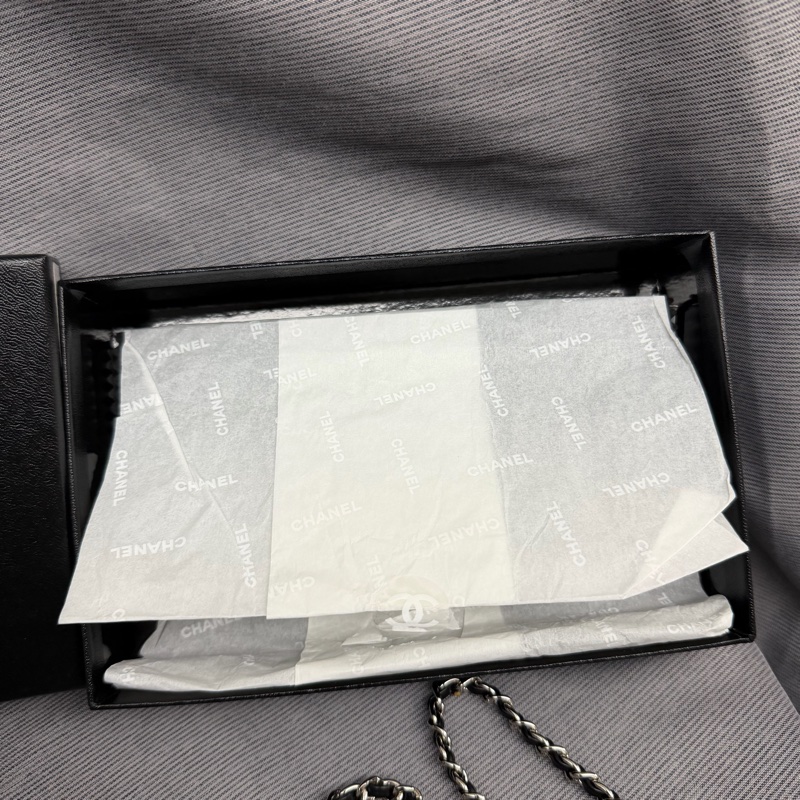 Chanel 黑銀長銀包/WOC-38