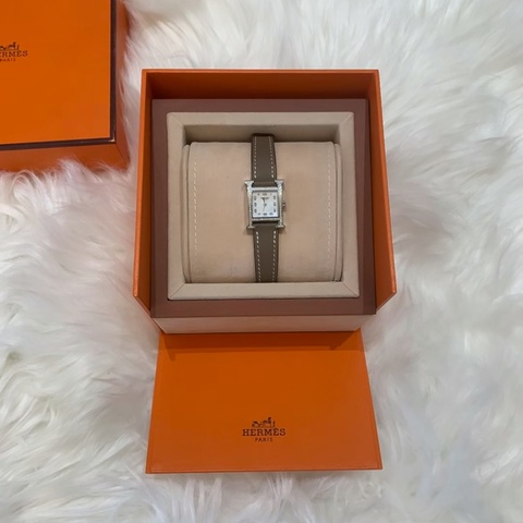 【長期主義✨可以帶一輩子❤️】愛馬仕 Hermes H HOUR HH1.210.石英 不鏽鋼 後鑲鑽