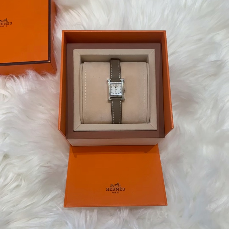 【長期主義✨可以帶一輩子❤️】愛馬仕 Hermes H HOUR HH1.210.石英 不鏽鋼 後鑲鑽-0