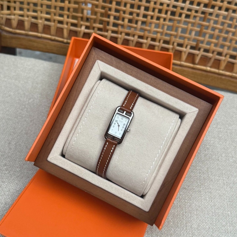 【低調復古🪵全網獨有】愛馬仕 Hermes 大象灰Nanducket小號 石英表-2