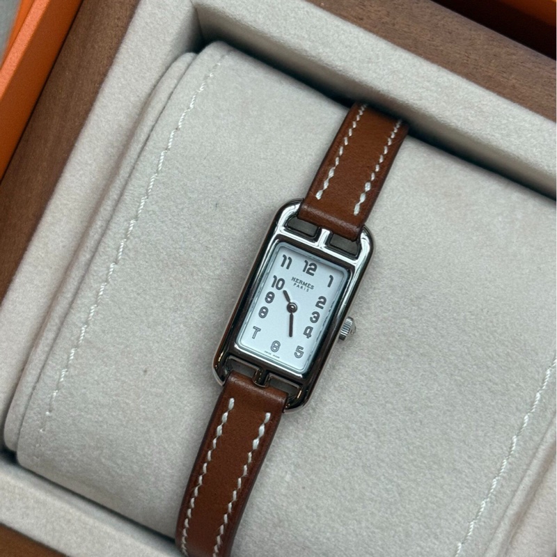 【低調復古🪵全網獨有】愛馬仕 Hermes 大象灰Nanducket小號 石英表-3