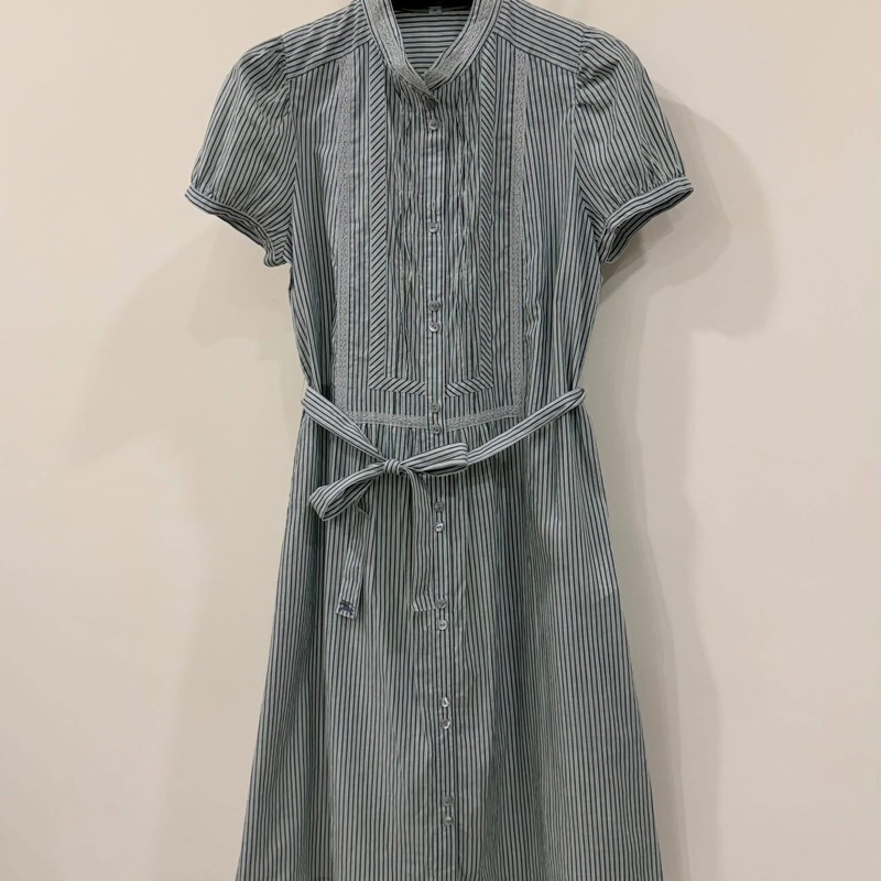 BURBERRY 蕾絲滾邊直條紋腰帶戰馬洋裝-1