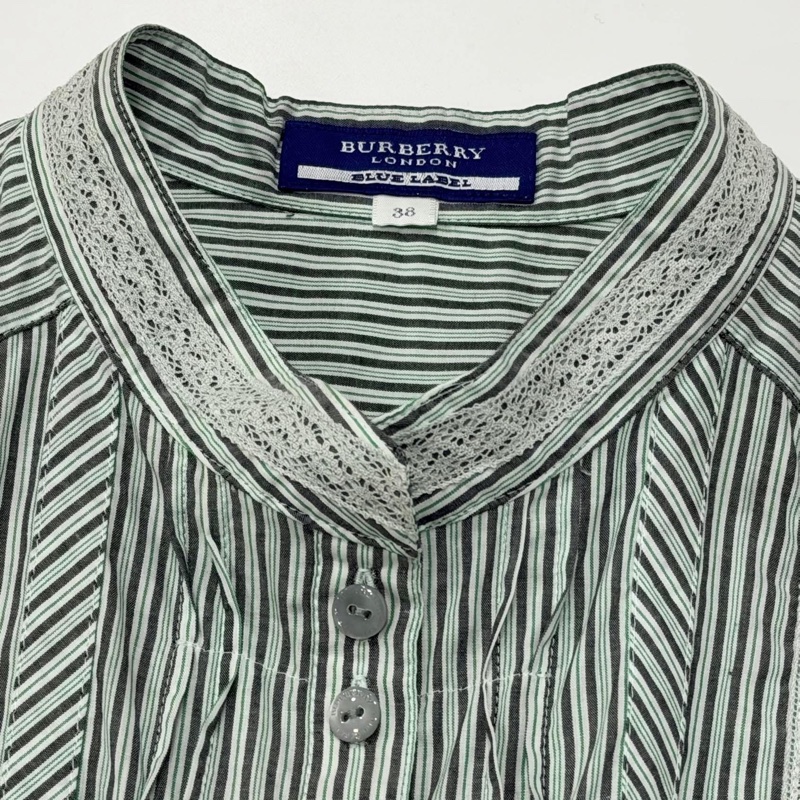 BURBERRY 蕾絲滾邊直條紋腰帶戰馬洋裝-8