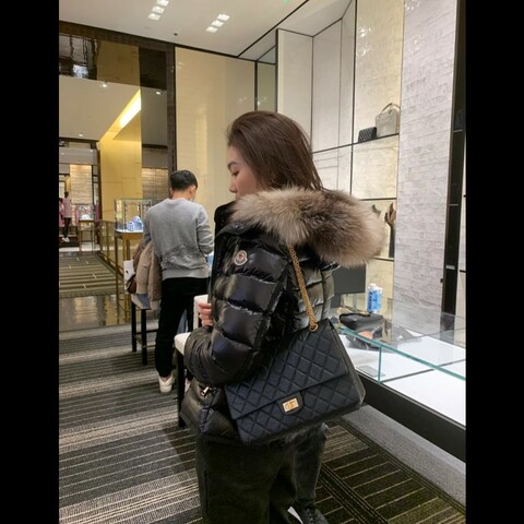 香奈兒 Chanel 2.55 Reissue 黃金尺寸 黑金方扣羊皮鍊條包 肩背包 斜背包