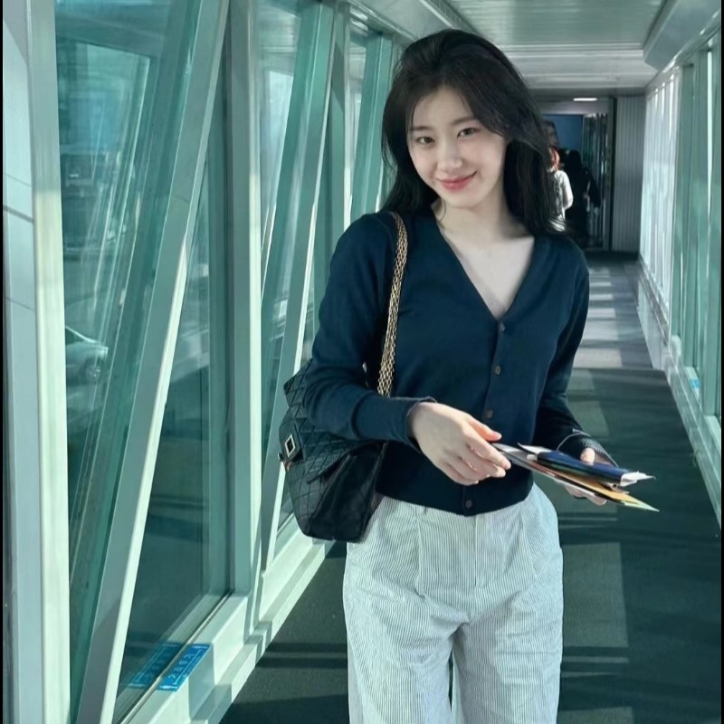 香奈兒 Chanel 2.55 Reissue 黃金尺寸 黑金方扣羊皮鍊條包 肩背包 斜背包-3