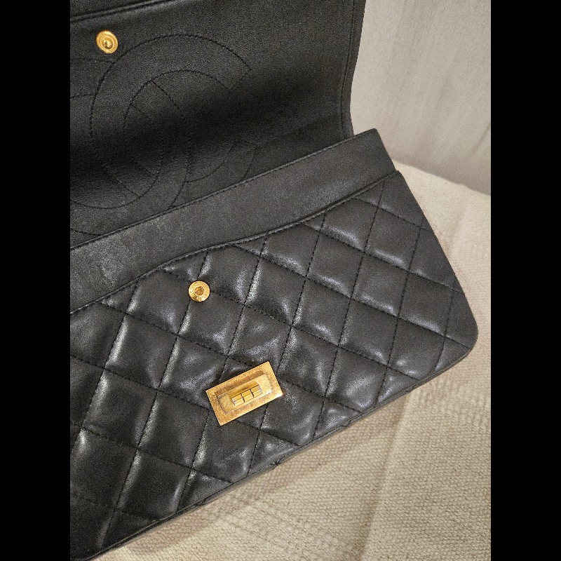 香奈兒 Chanel 2.55 Reissue 黃金尺寸 黑金方扣羊皮鍊條包 肩背包 斜背包-38