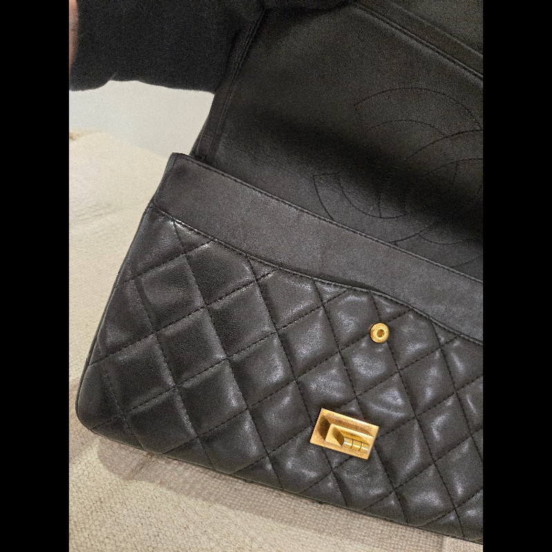 香奈兒 Chanel 2.55 Reissue 黃金尺寸 黑金方扣羊皮鍊條包 肩背包 斜背包-39