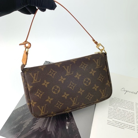LV大麻將包 有皮革短背帶/金屬長鏈條