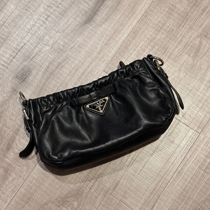 二手真品公司貨PRADA/肩背包/小羊皮/BR3927-0