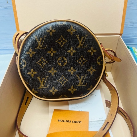 lv圓餅包