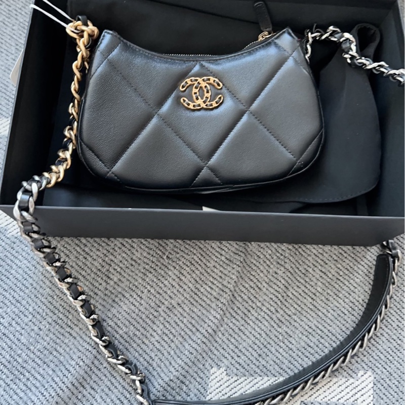 【全新品】Chanel hobo 19bag斜挎包 24c 豌豆包 隨身包-2