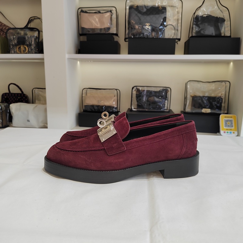 99新Hermes愛馬仕暗紅色樂福鞋 39碼 ,麂皮材質-3