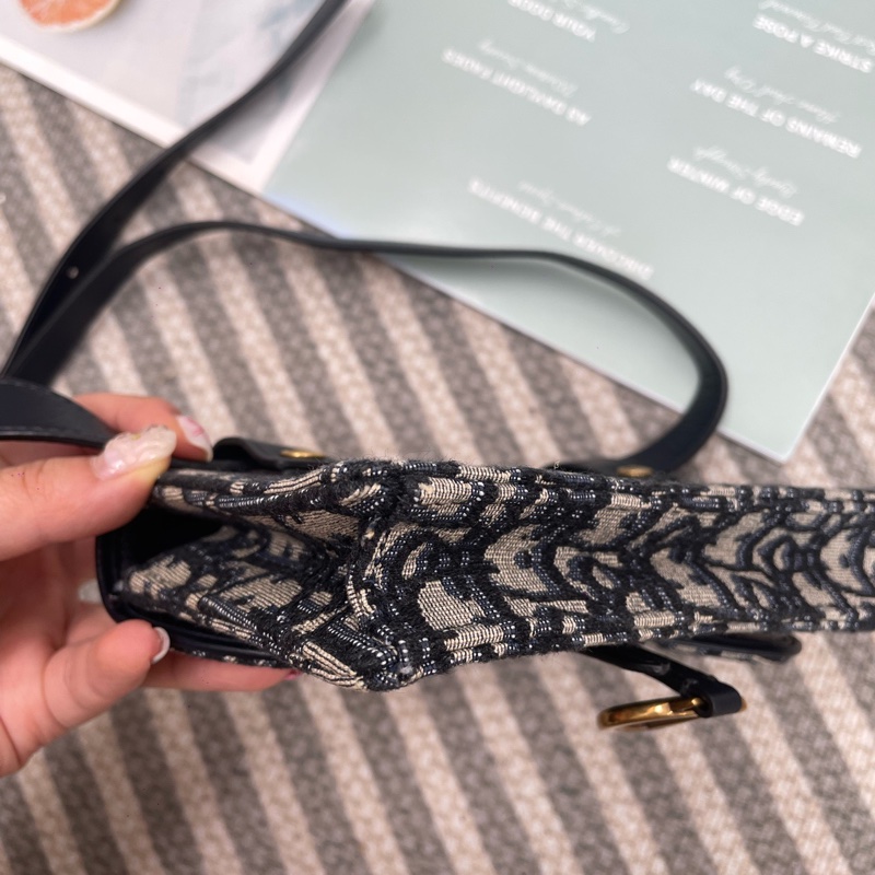 Dior迪奧 迪奧老花刺繡腰包 斜挎 藍色 Oblique 印花 尺寸:17 x 10 x 3.5cm-5