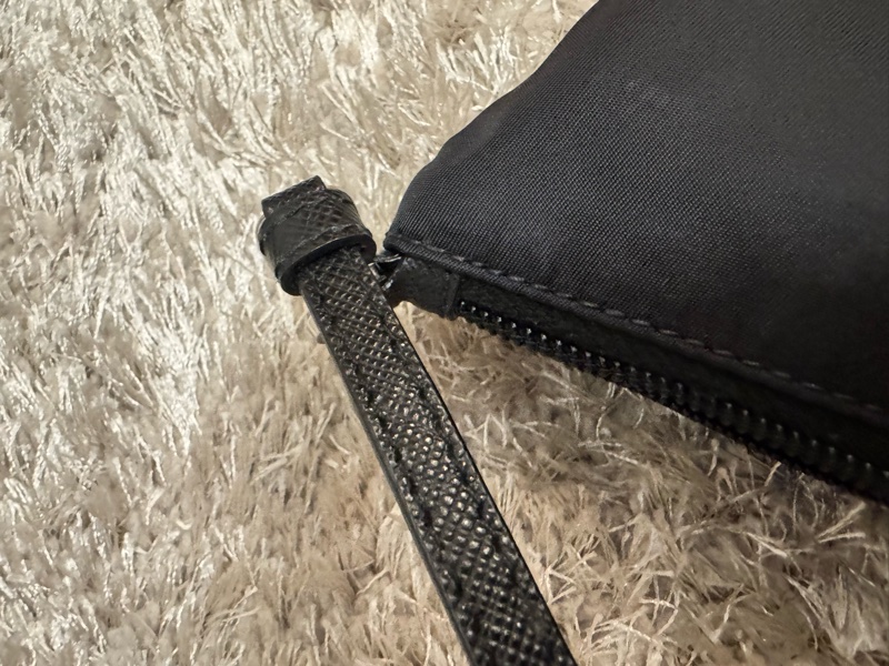 Prada nylon classic bag 黑色經典腋下包-2