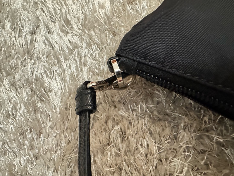 Prada nylon classic bag 黑色經典腋下包-10