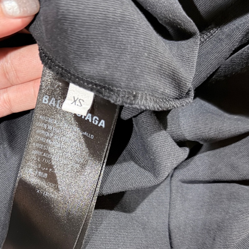 Balenciaga巴黎世家 個性寬鬆版型背面仿舊水鑽字母短袖T(炭黑色)XS男女皆🉑-5