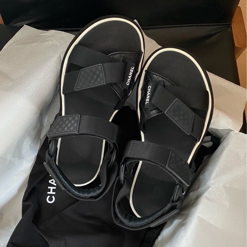 全新chanel香奈兒黑色魔術貼涼鞋沙灘鞋尺碼:38碼,配件:塵袋-1