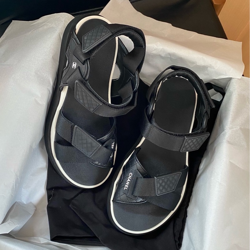 全新chanel香奈兒黑色魔術貼涼鞋沙灘鞋尺碼:38碼,配件:塵袋-3