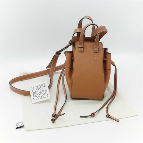 Loewe 羅威 Hammock 棕色 經典小牛皮迷你吊床包 肩背包