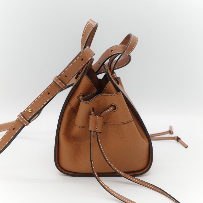 Loewe 羅威 Hammock 棕色 經典小牛皮迷你吊床包 肩背包-6