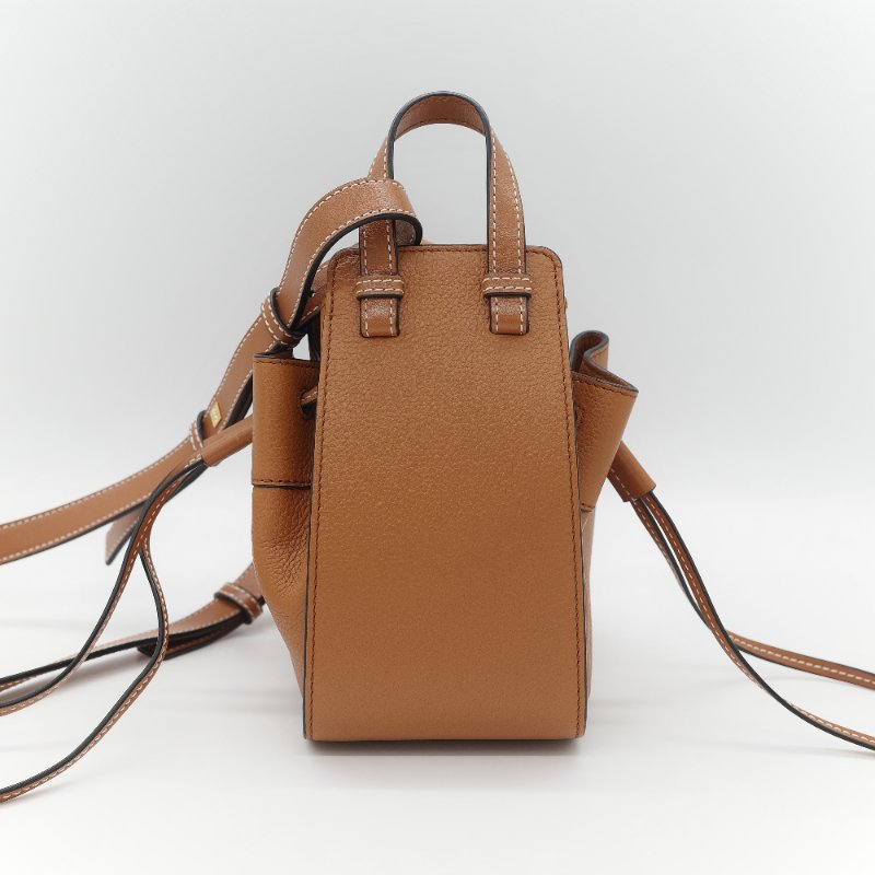 Loewe 羅威 Hammock 棕色 經典小牛皮迷你吊床包 肩背包-8